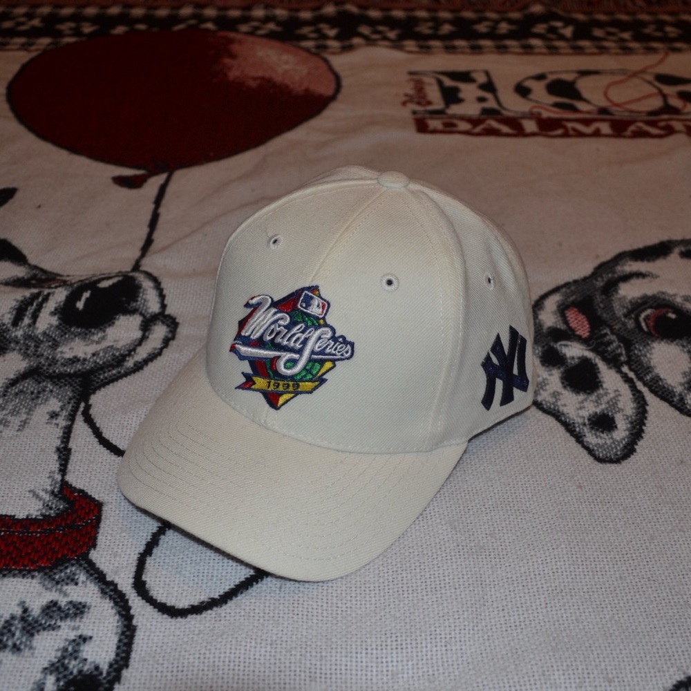 Vintage 1999 World Series New York Yankees Hat